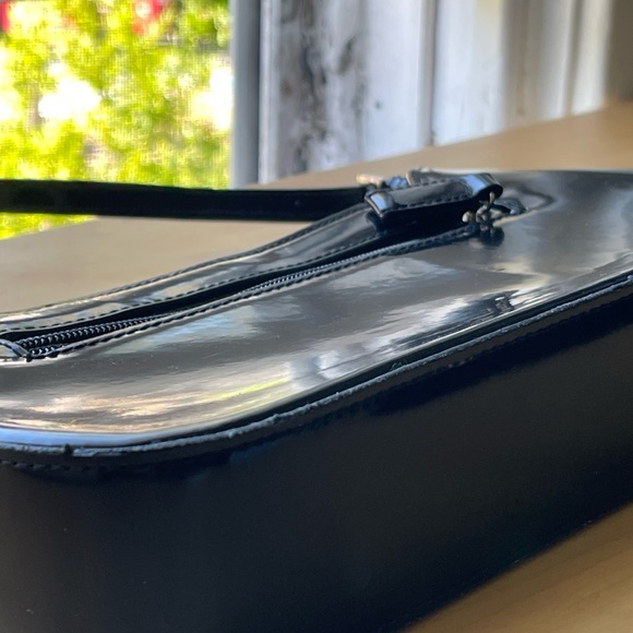 Colorblock Patent Leather Baguette Shoulder Bag - Picture 8 of 14